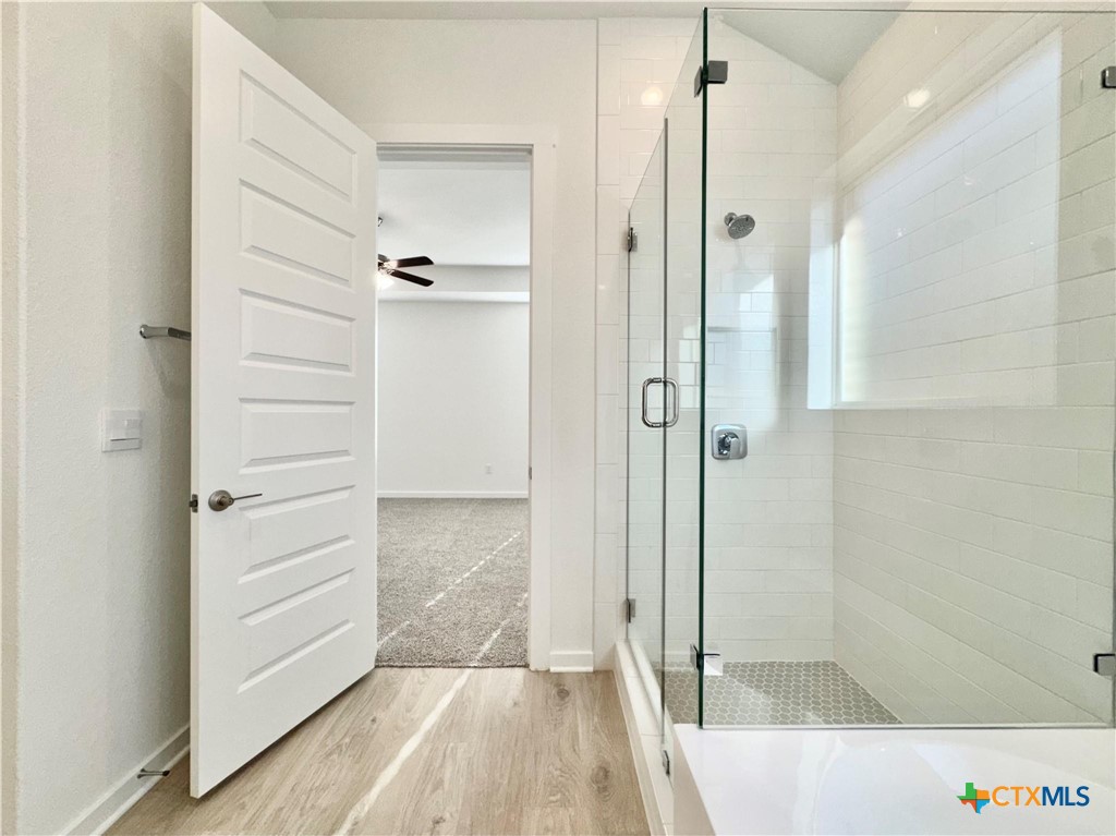 property viewer photo 25
