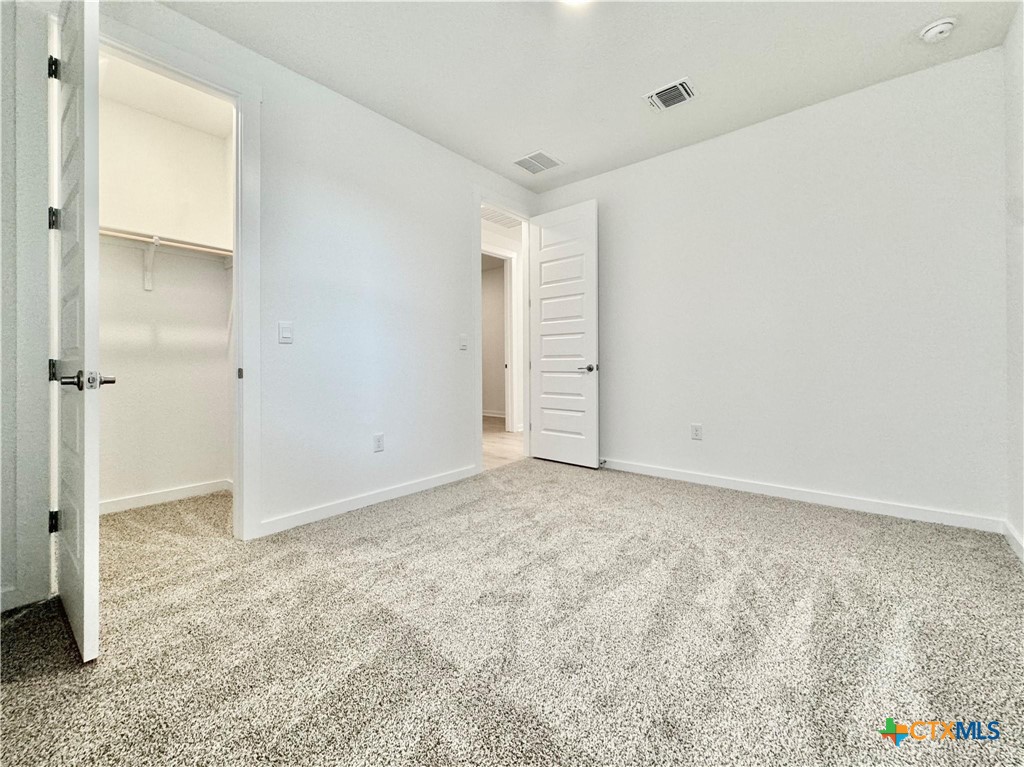 property viewer photo 31