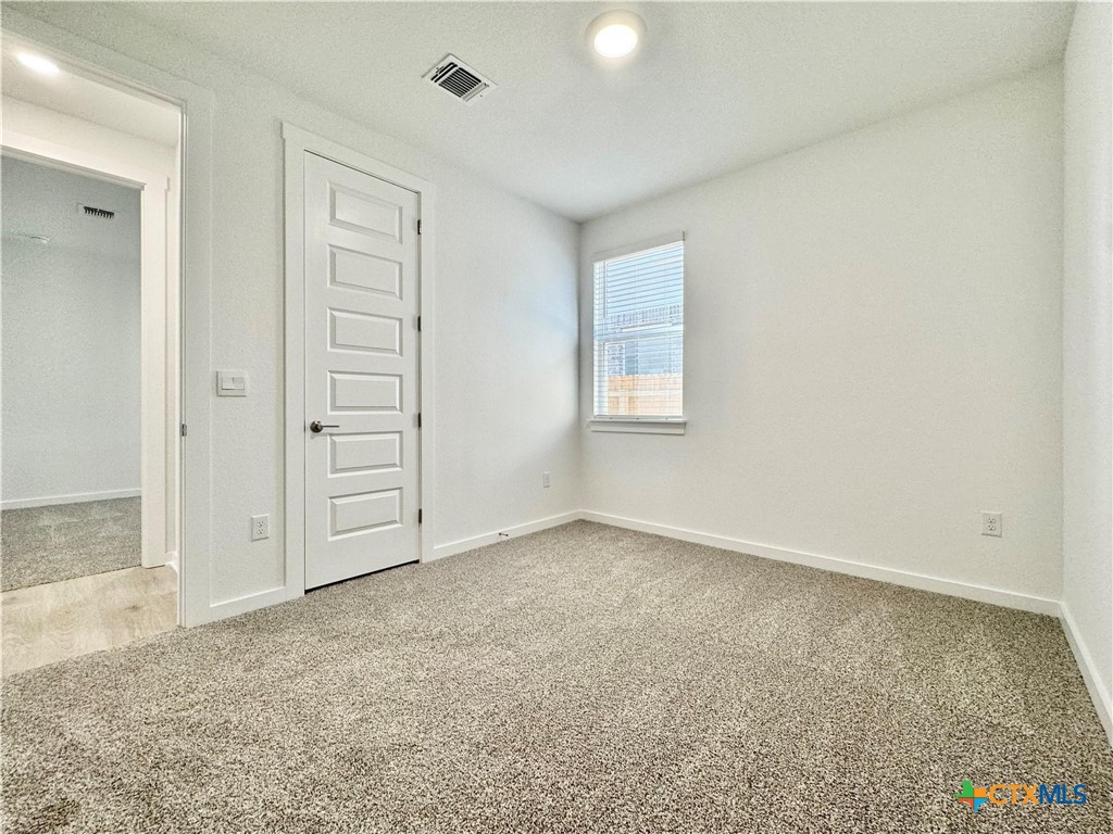 property viewer photo 35