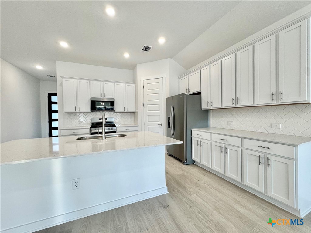 property viewer photo 7