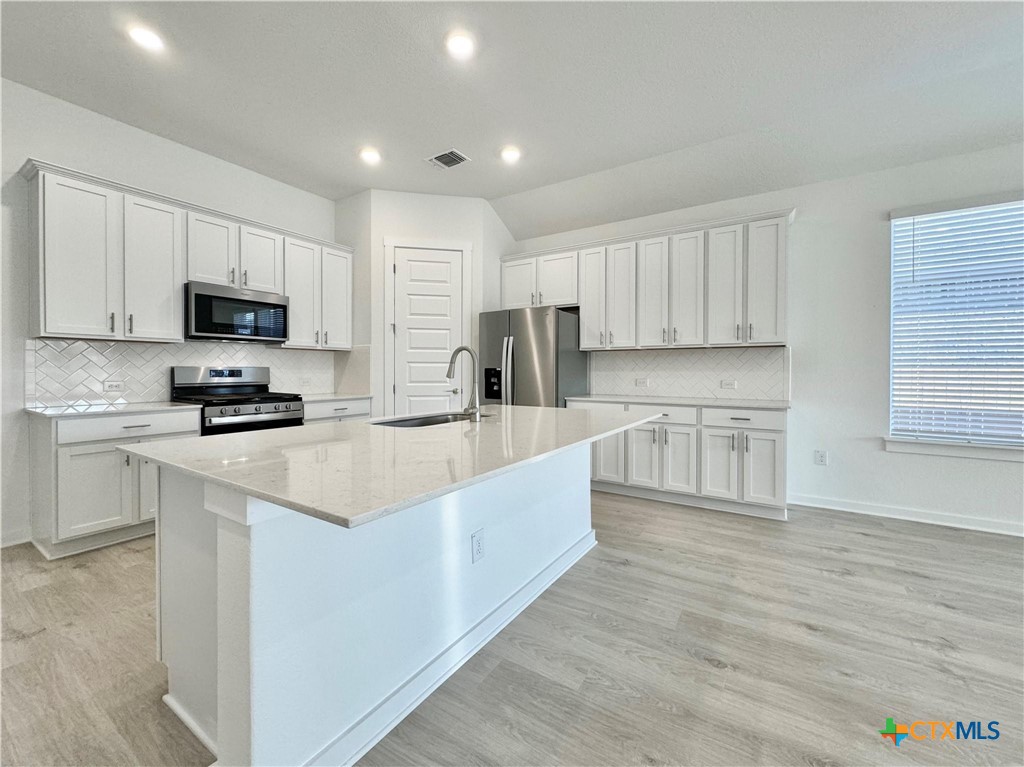 property viewer photo 9