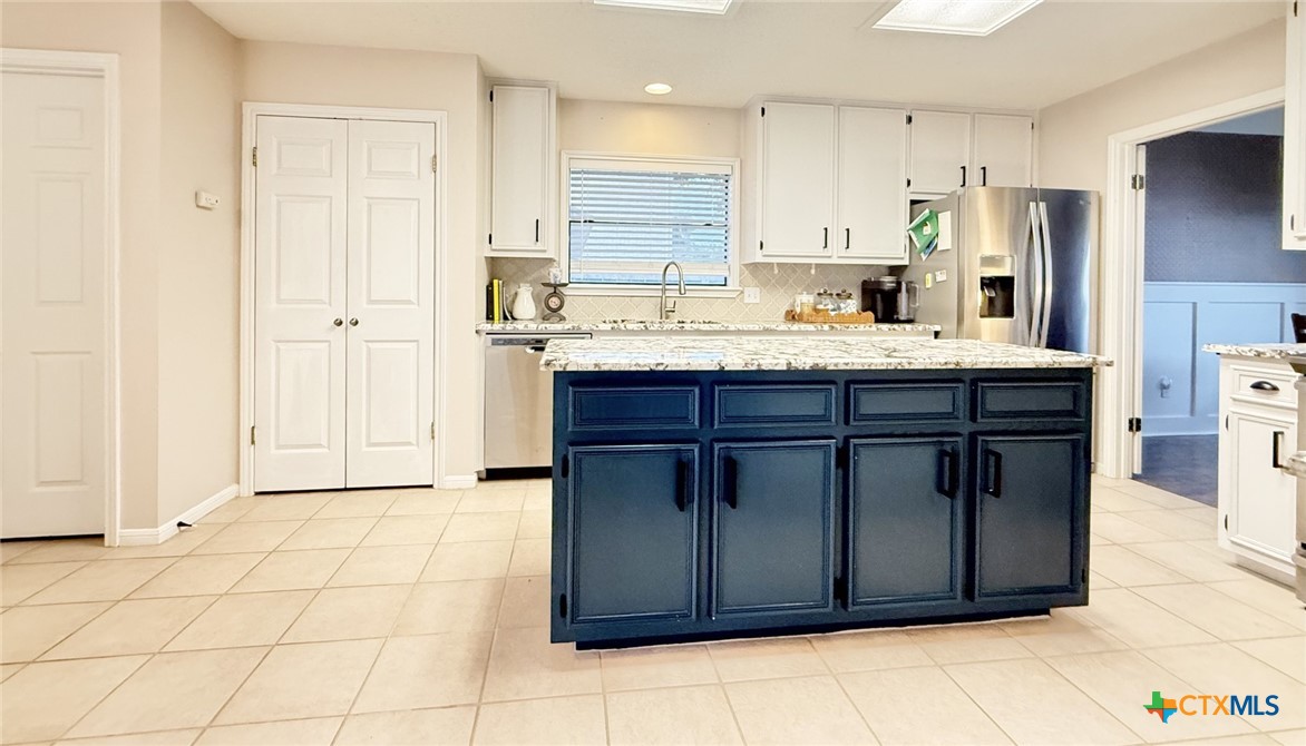 main property photo 10