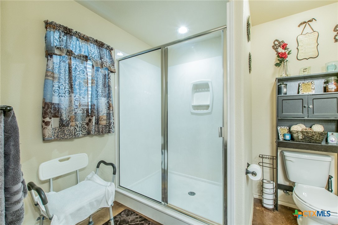 main property photo 12