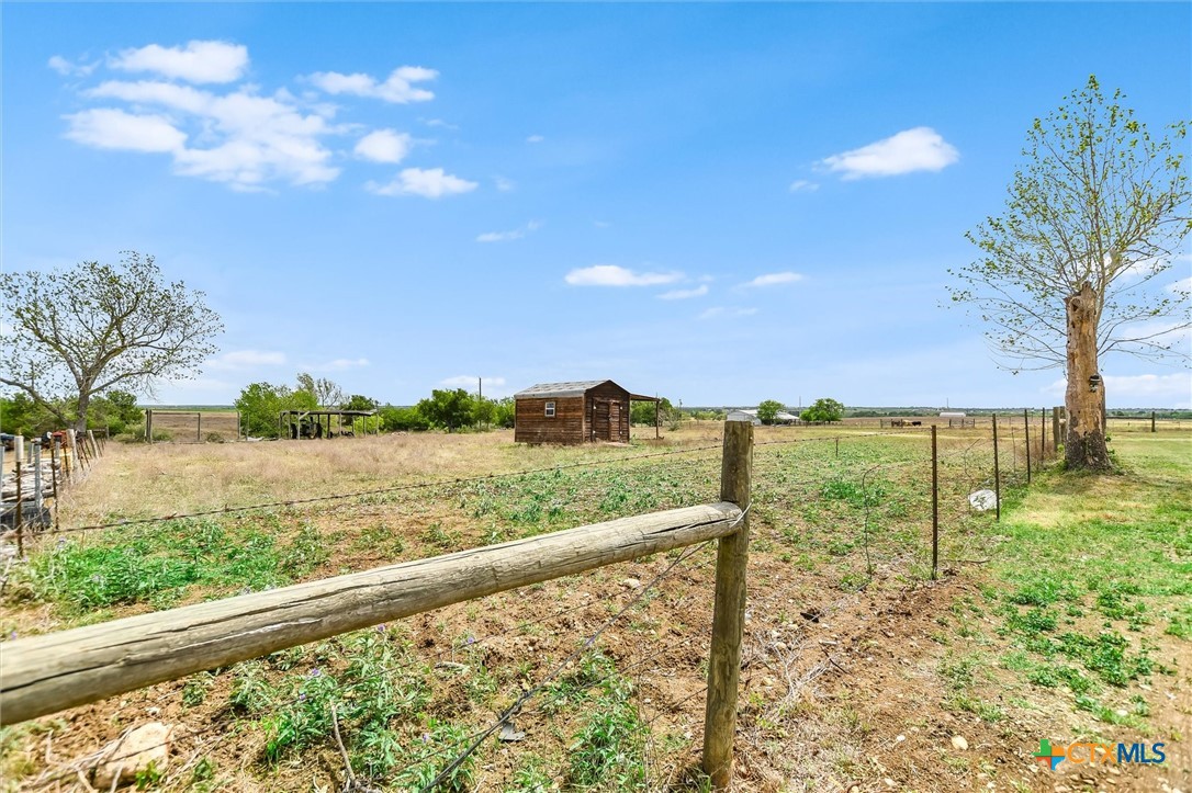main property photo 29