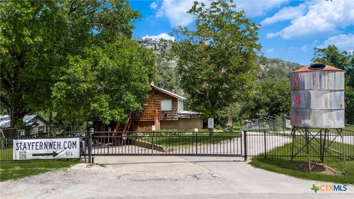 main property photo 13