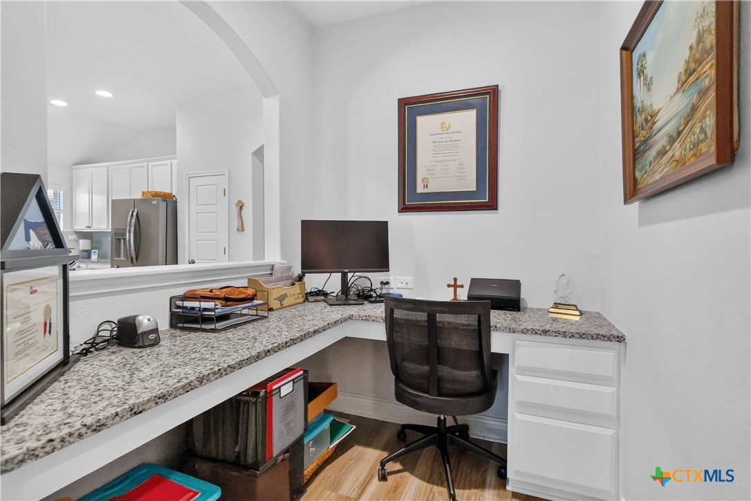 main property photo 15