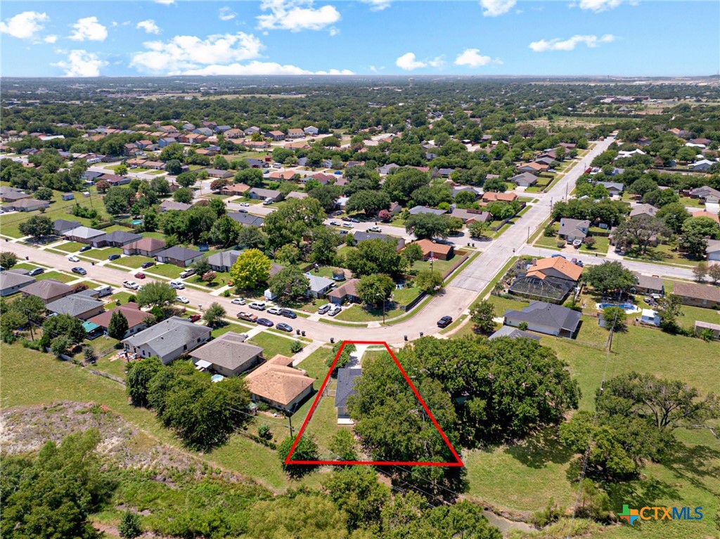 main property photo 29