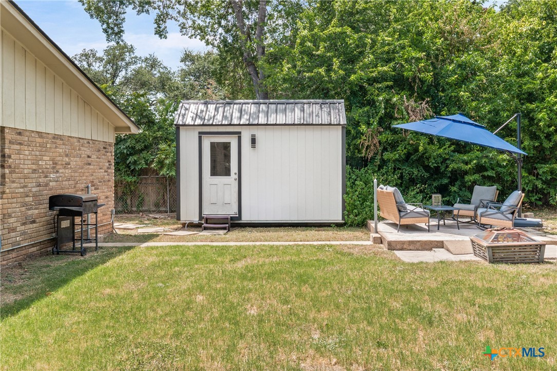 main property photo 34