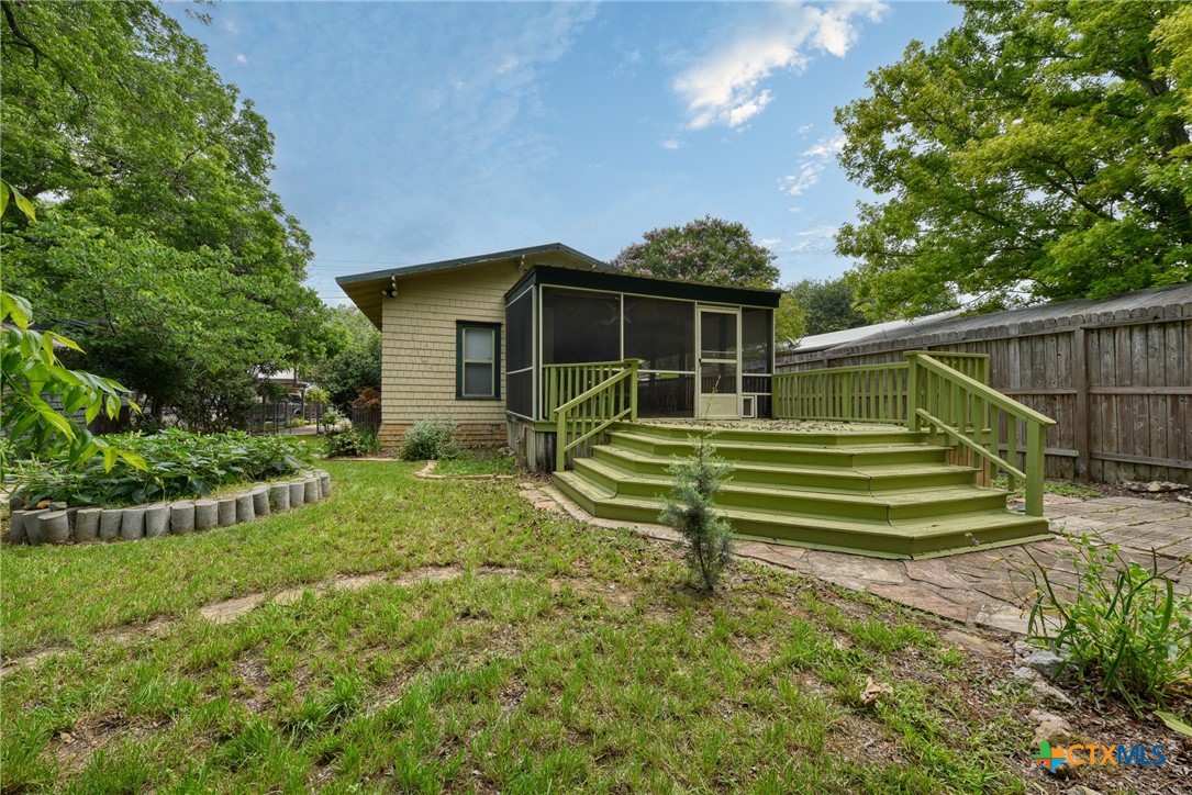 main property photo 15