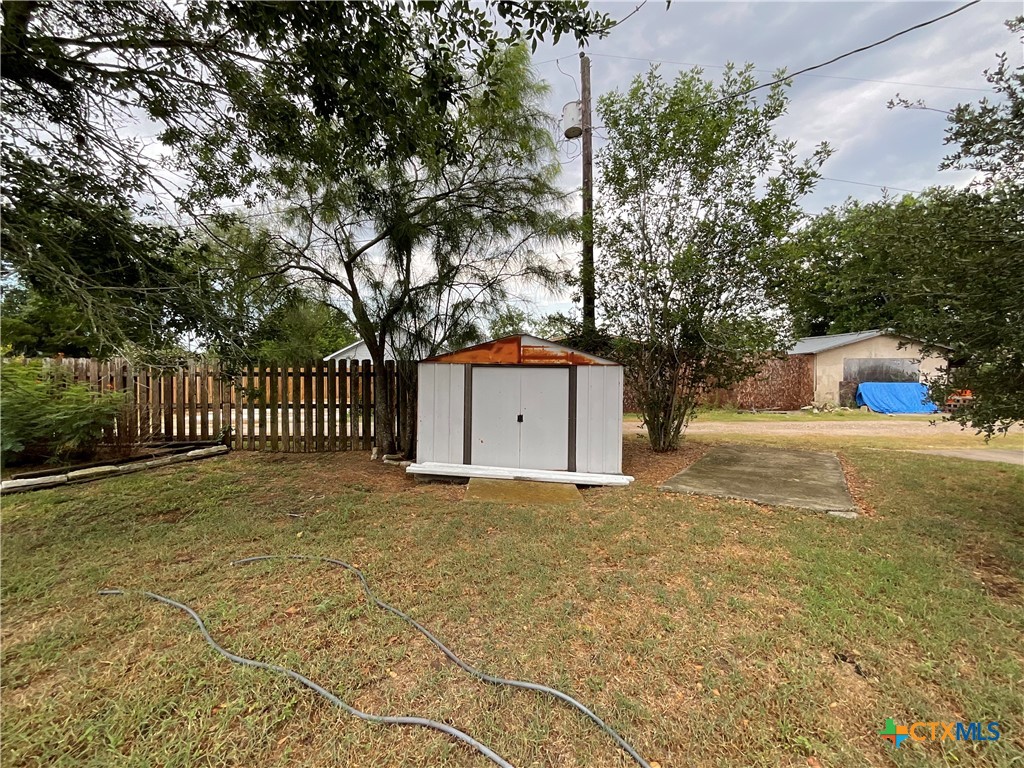 main property photo 32