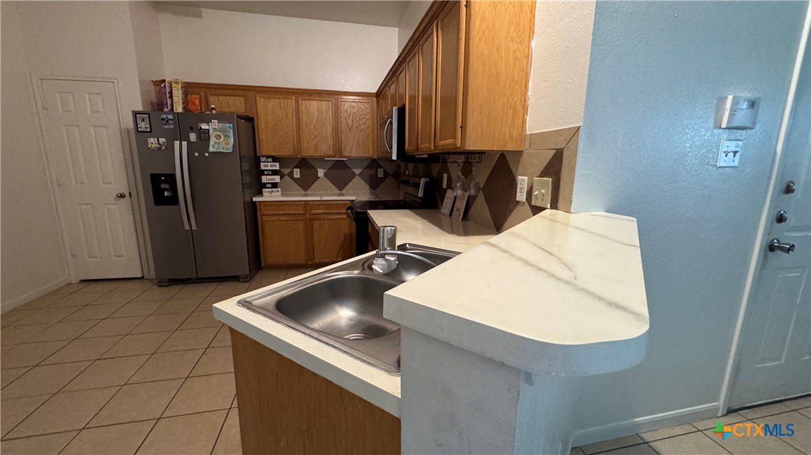 main property photo 6
