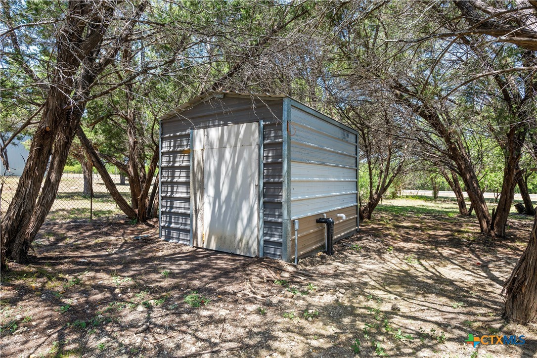 main property photo 27