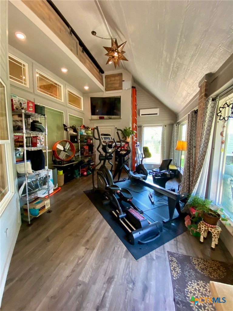 main property photo 17