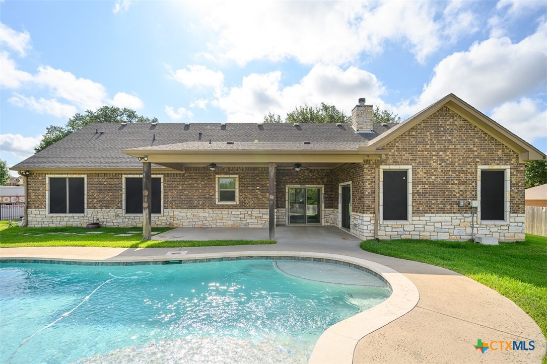 main property photo 27