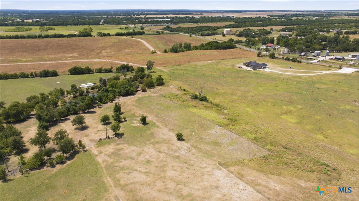 main property photo 25