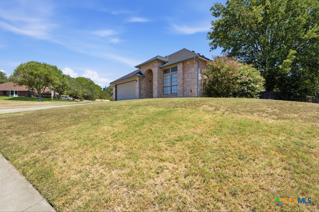 main property photo 27
