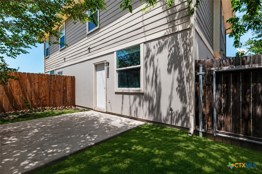 main property photo 33