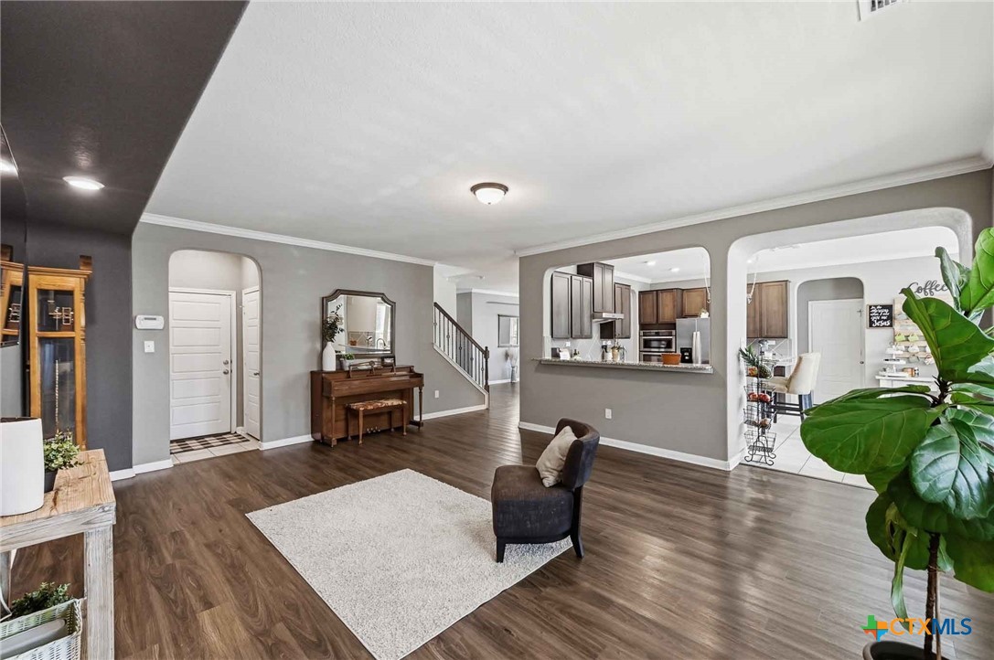 main property photo 6