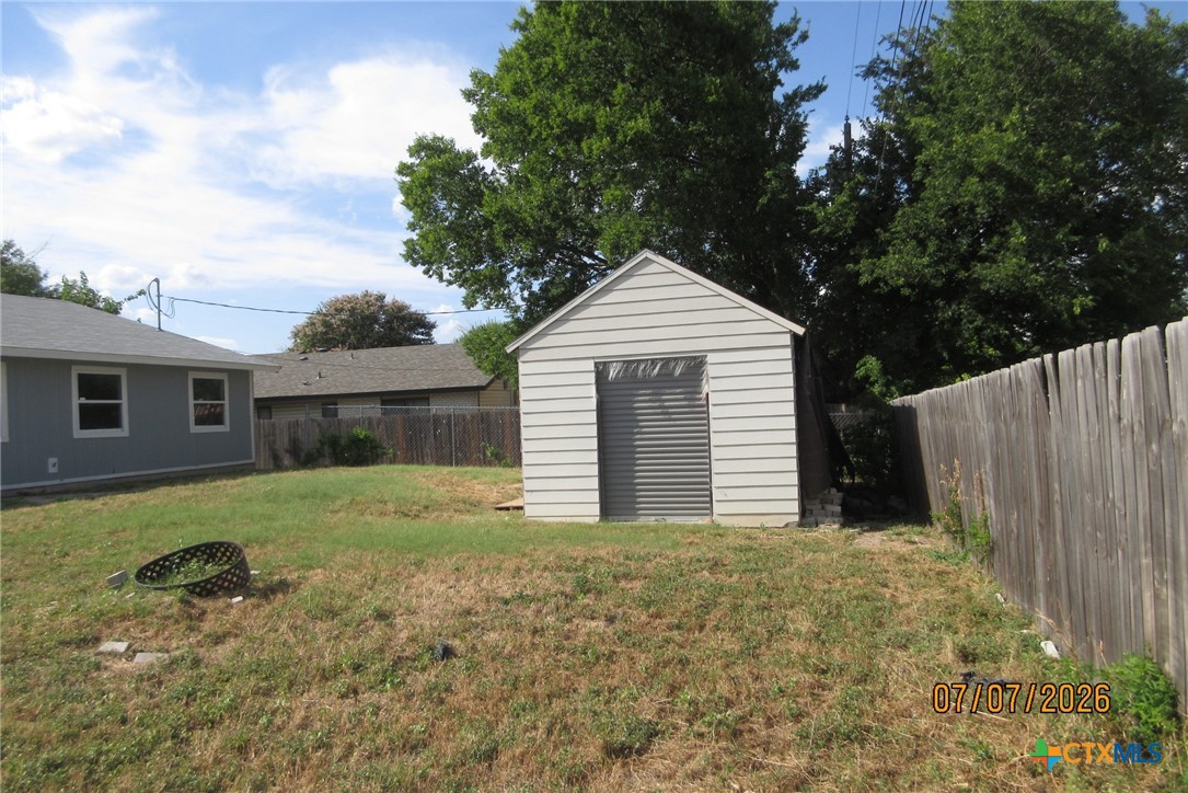 main property photo 20