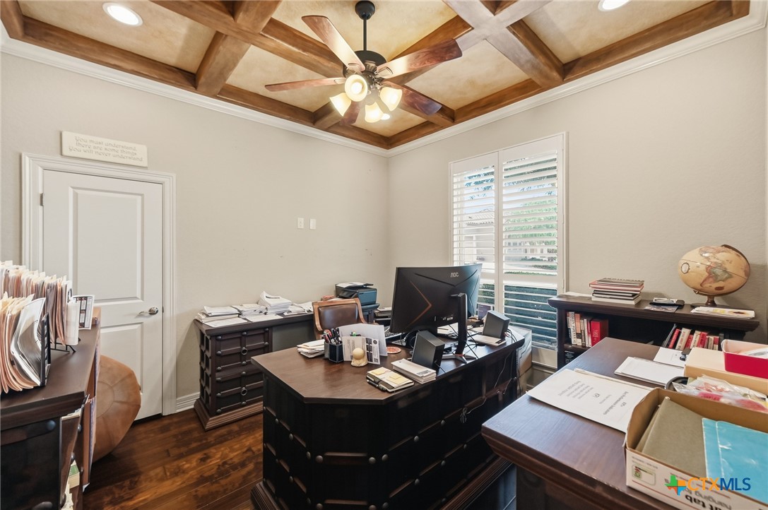main property photo 11