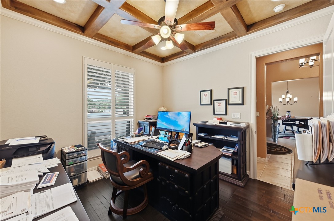 main property photo 13