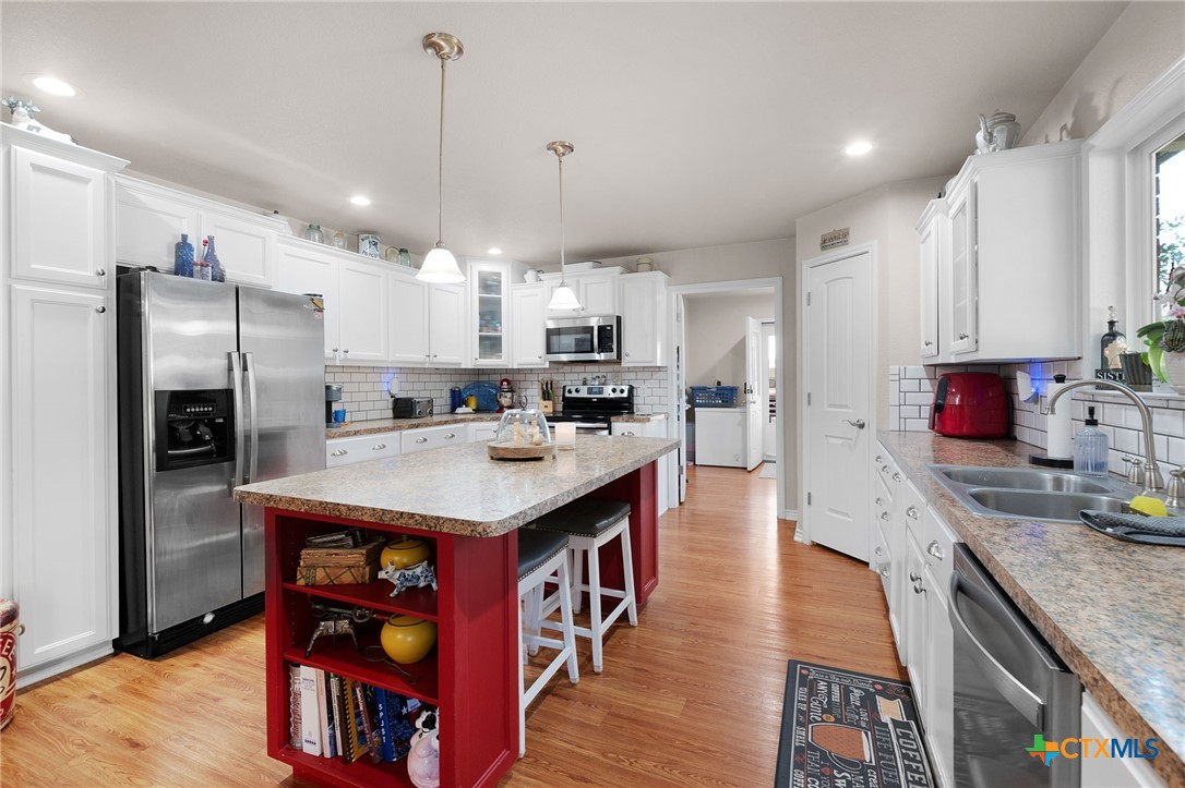 main property photo 9