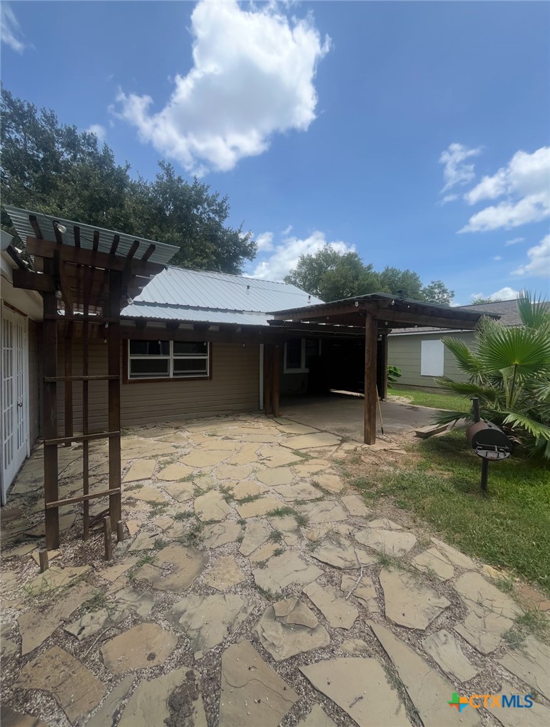 main property photo 7