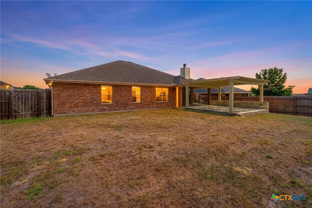 main property photo 32