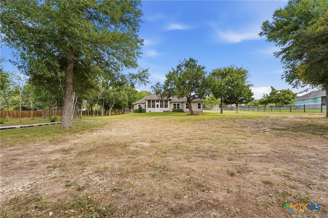 main property photo 41