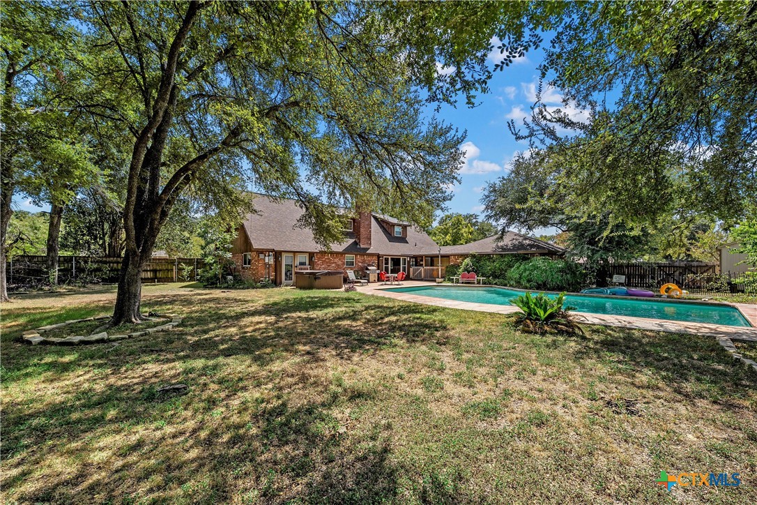 main property photo 32