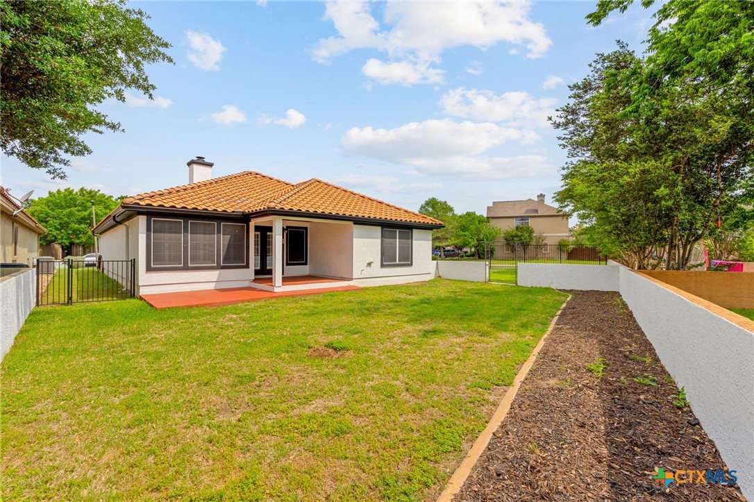 main property photo 8