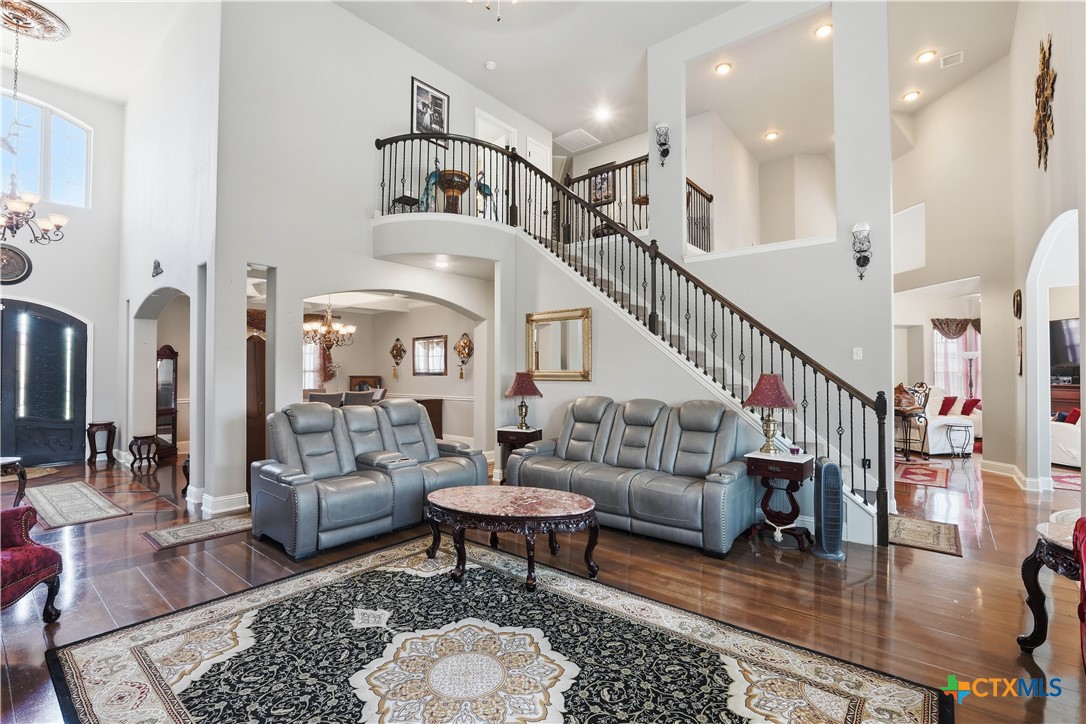 main property photo 11