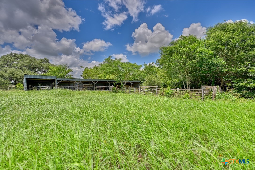 main property photo 28