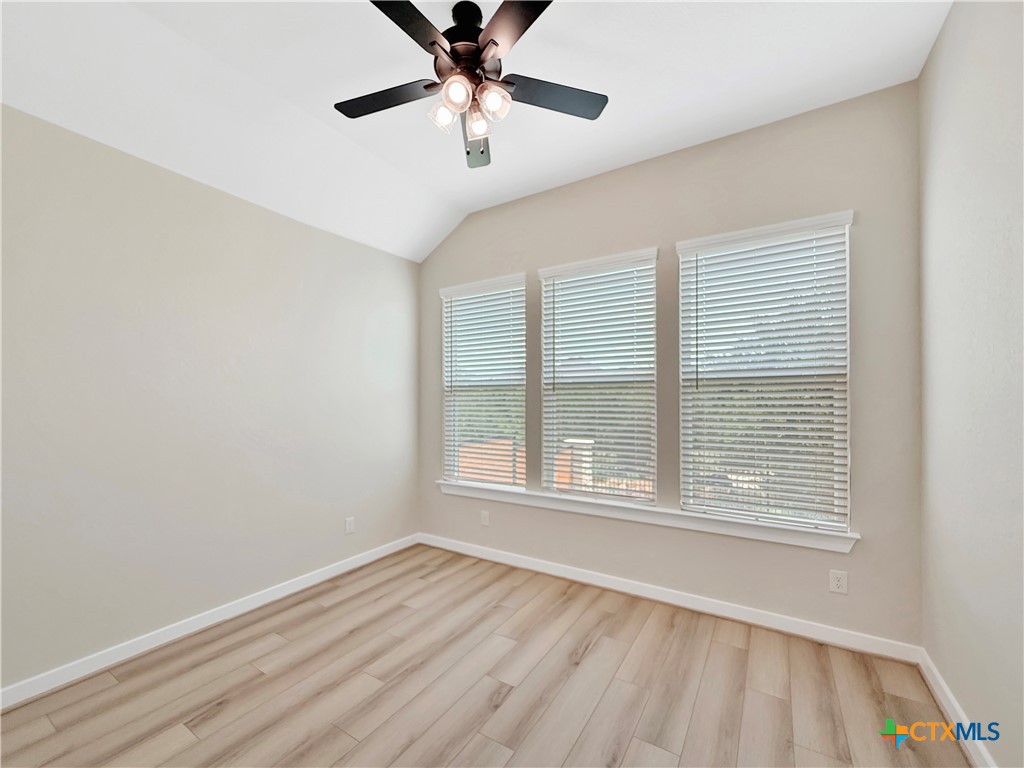 property viewer photo 10