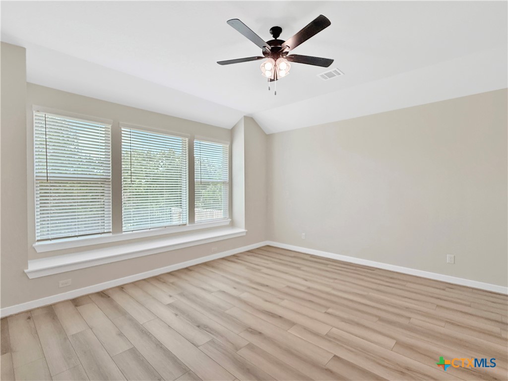 property viewer photo 12