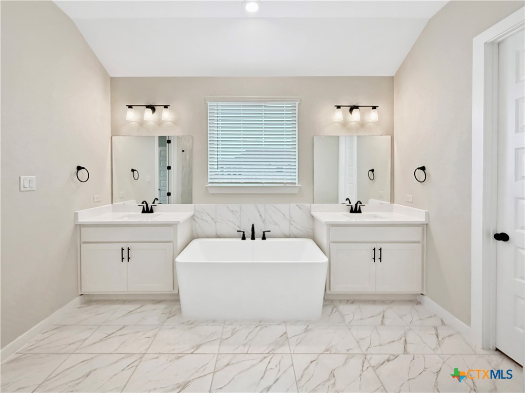 property viewer photo 15