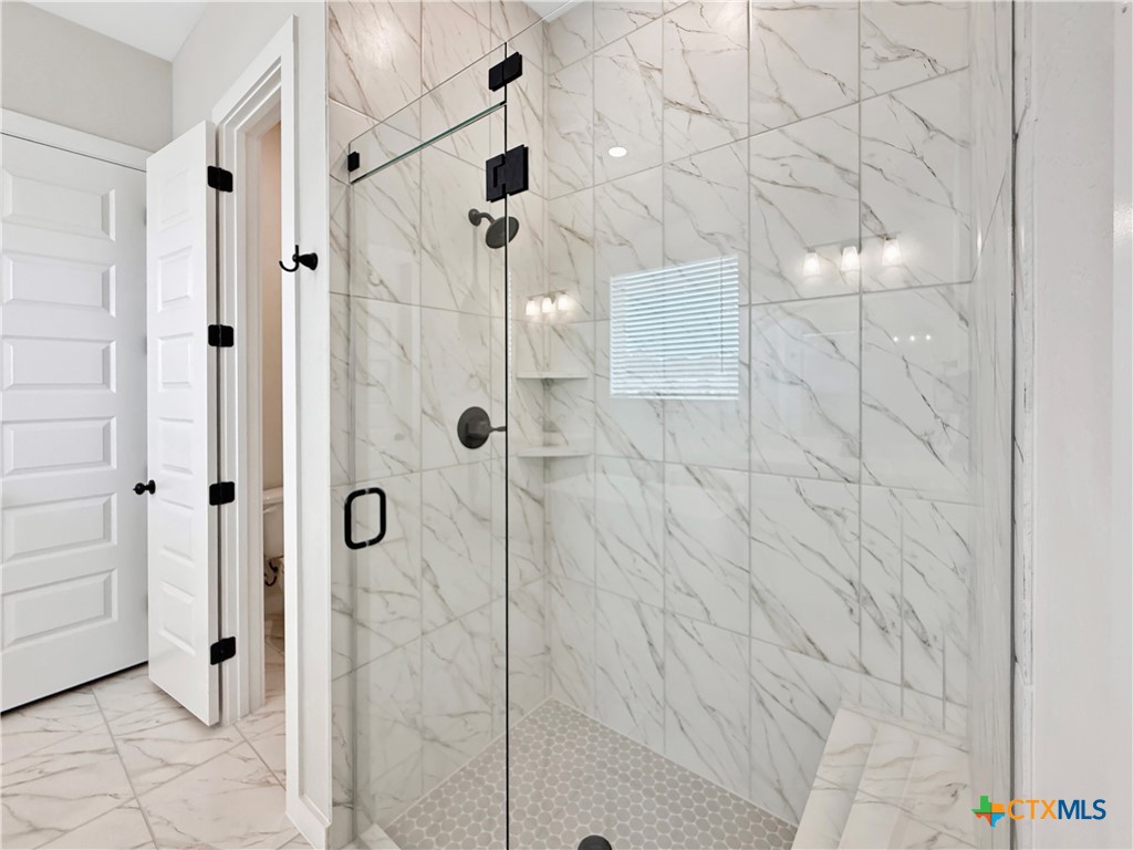 property viewer photo 16