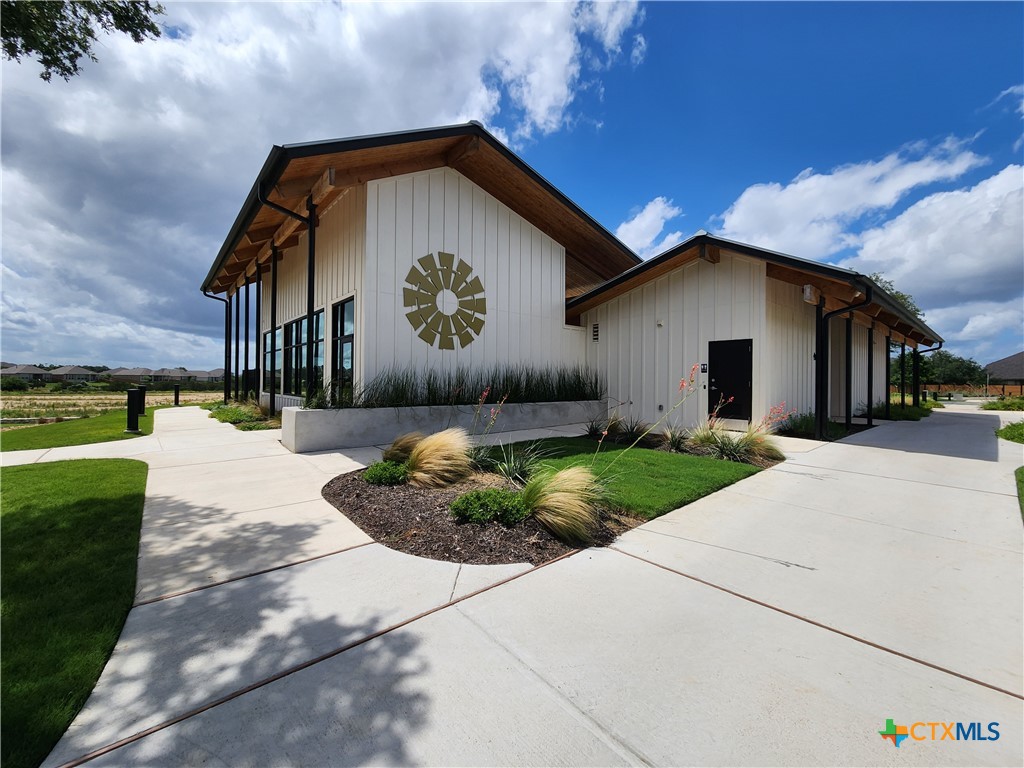property viewer photo 31