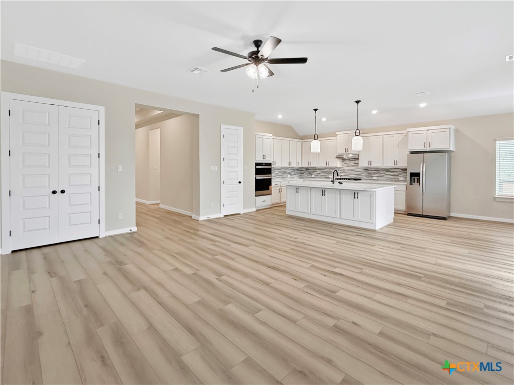 property viewer photo 5