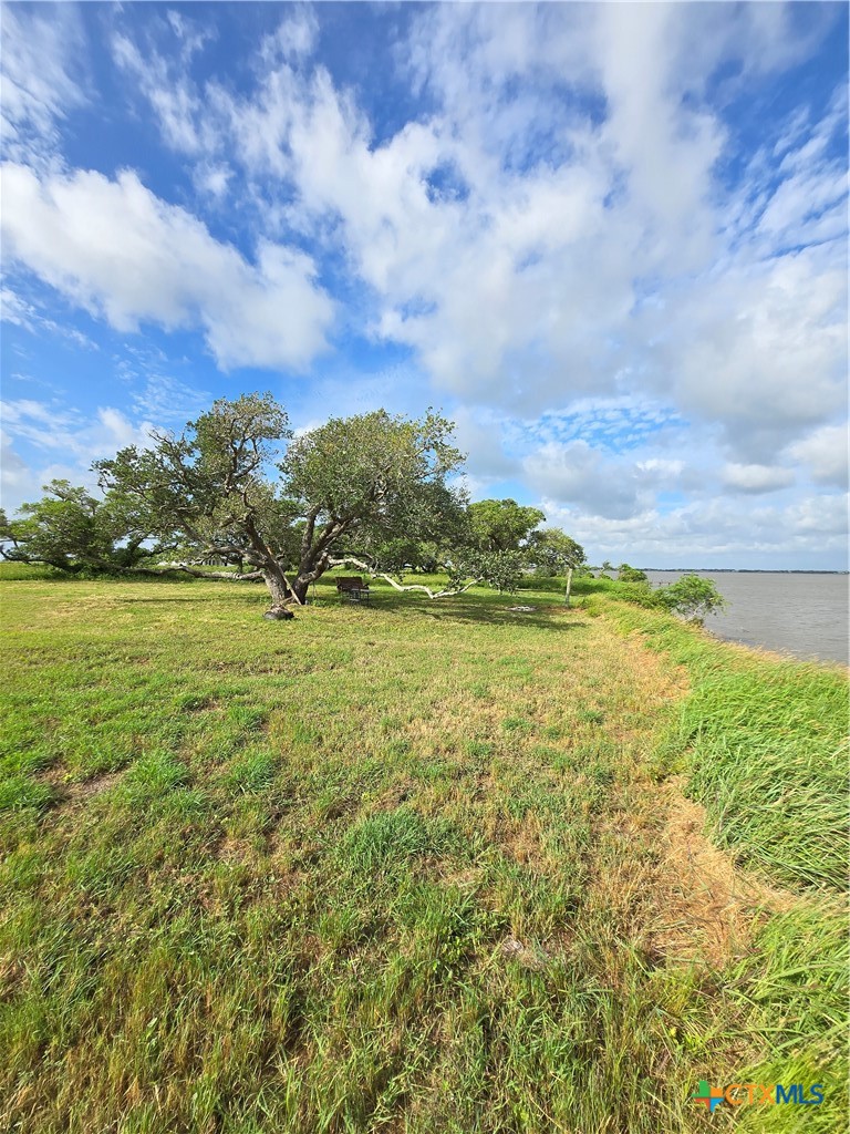 main property photo 31