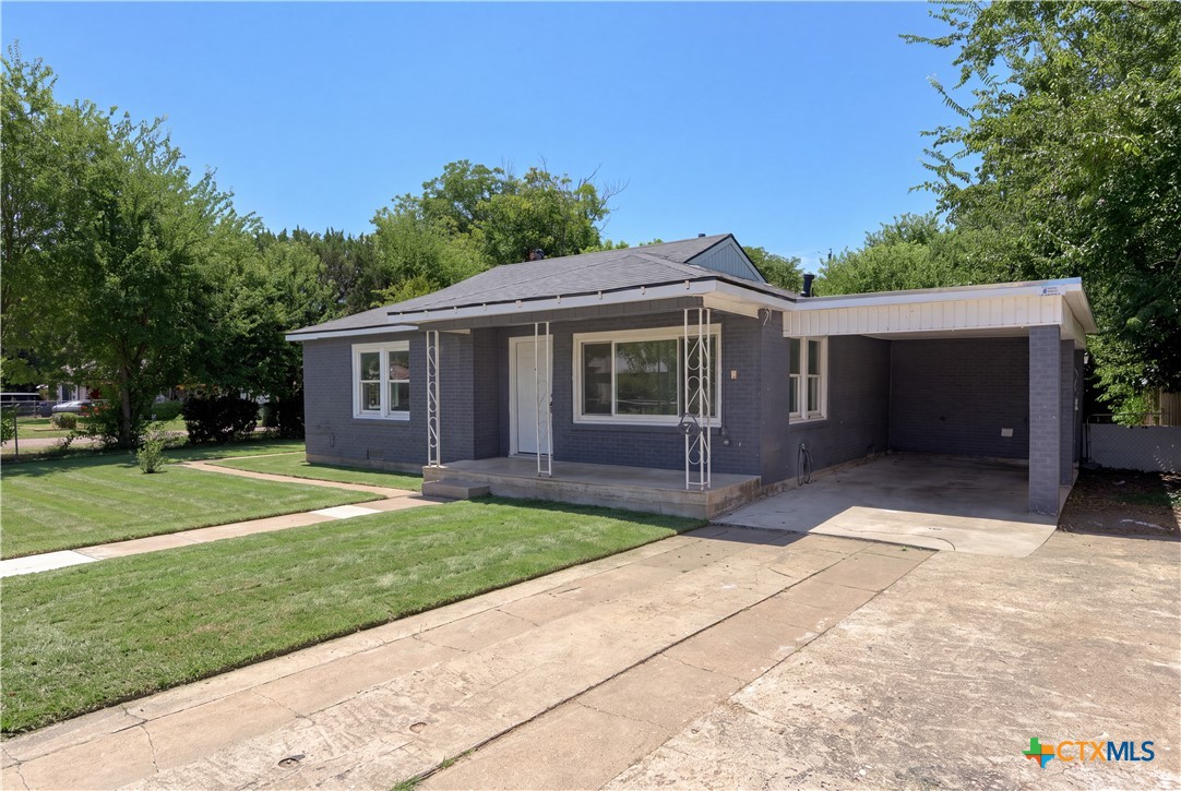main property photo 3