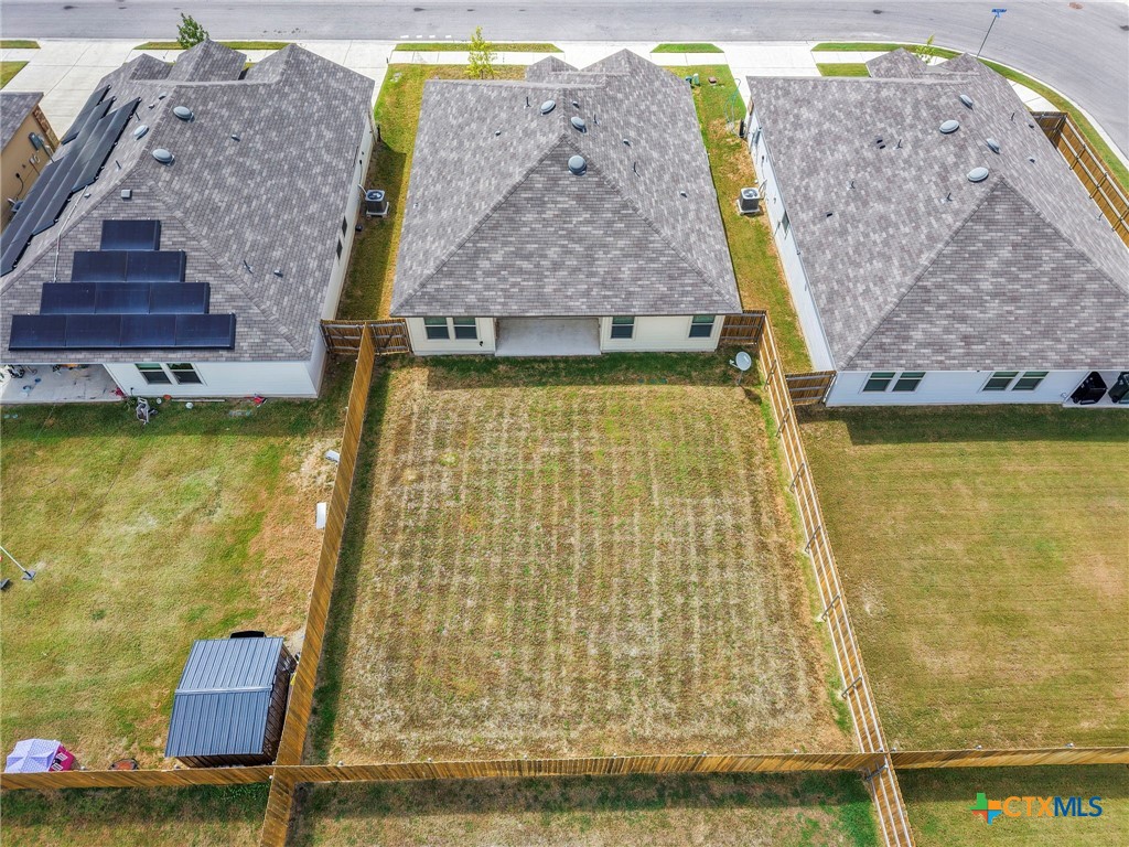 main property photo 32