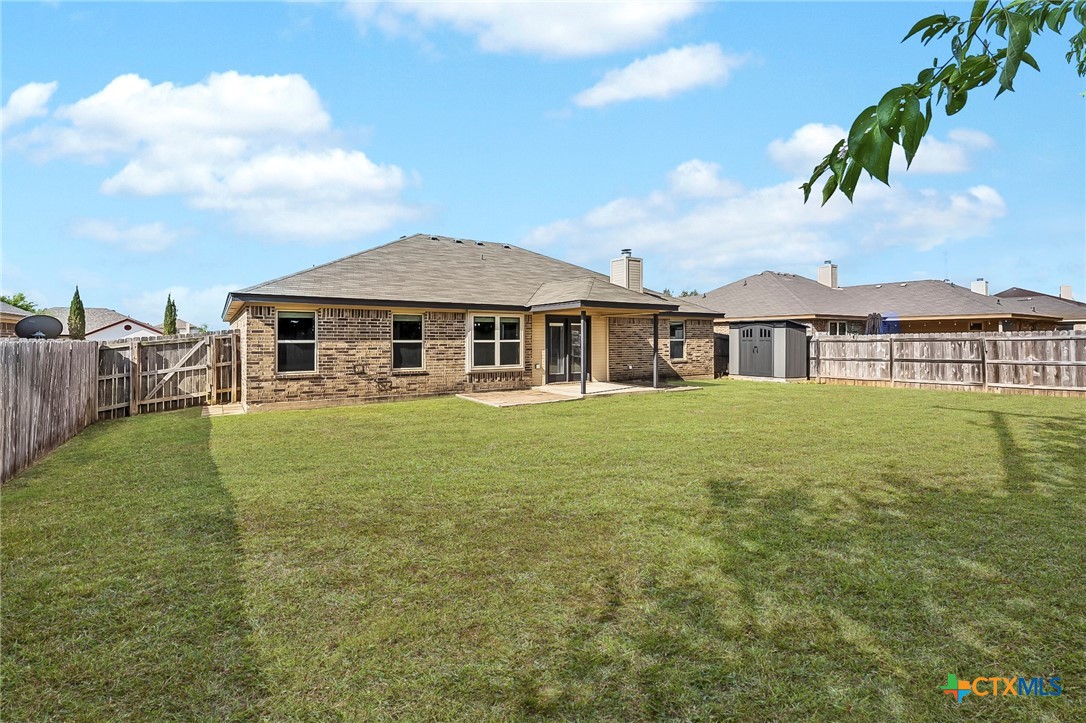 main property photo 30