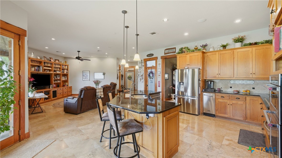 main property photo 16