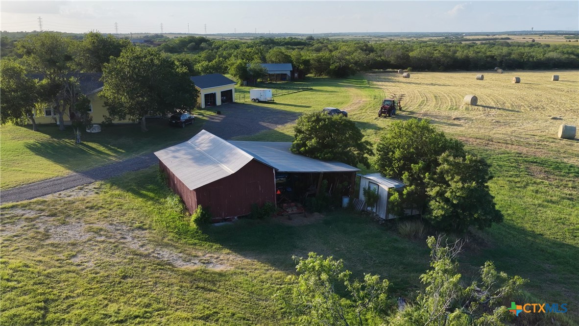main property photo 40