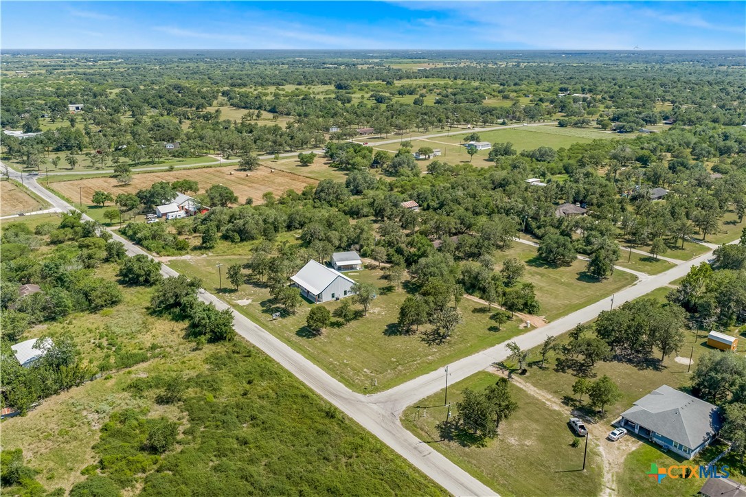 main property photo 37