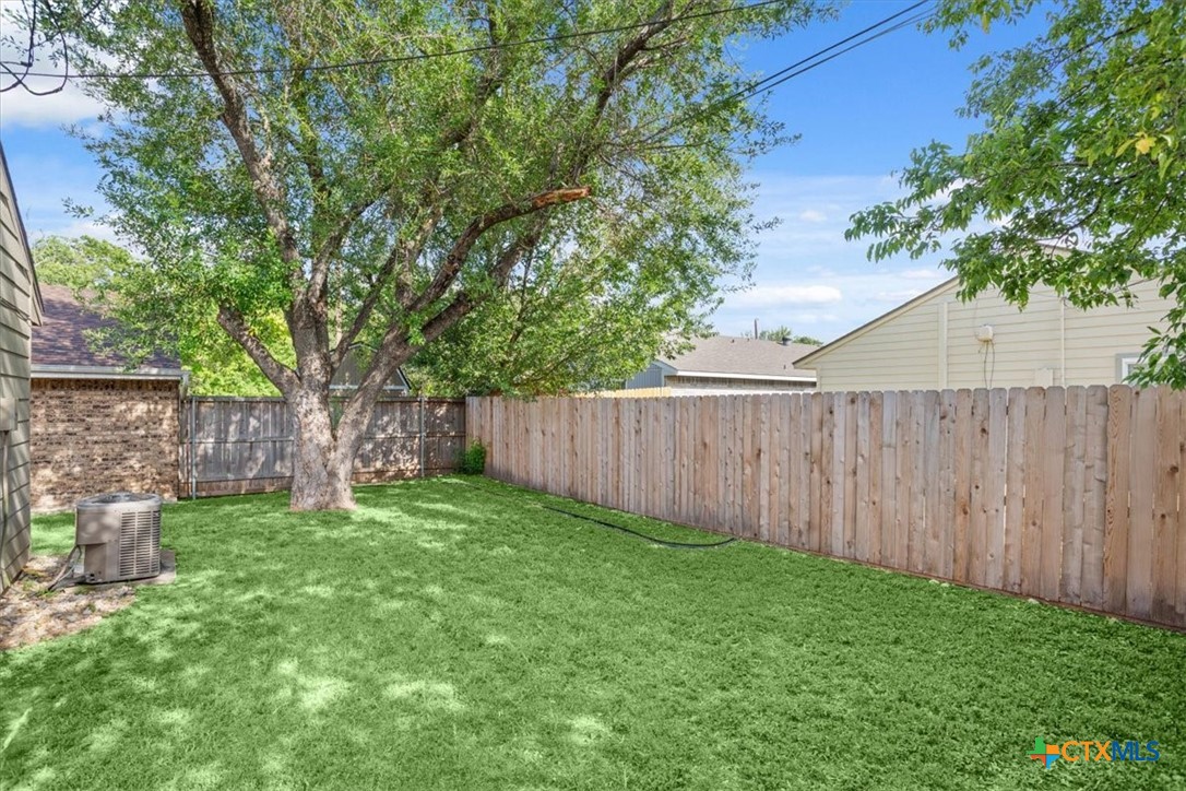 main property photo 23
