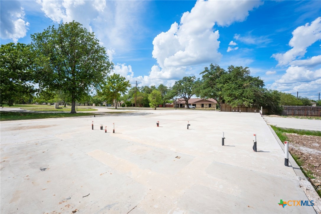 main property photo 12