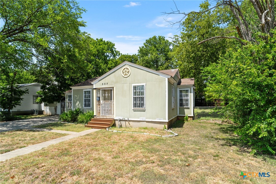 main property photo 1