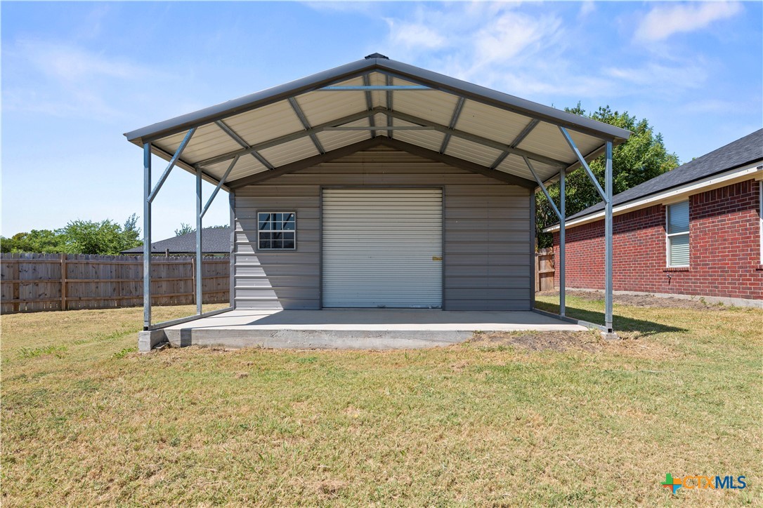 main property photo 16